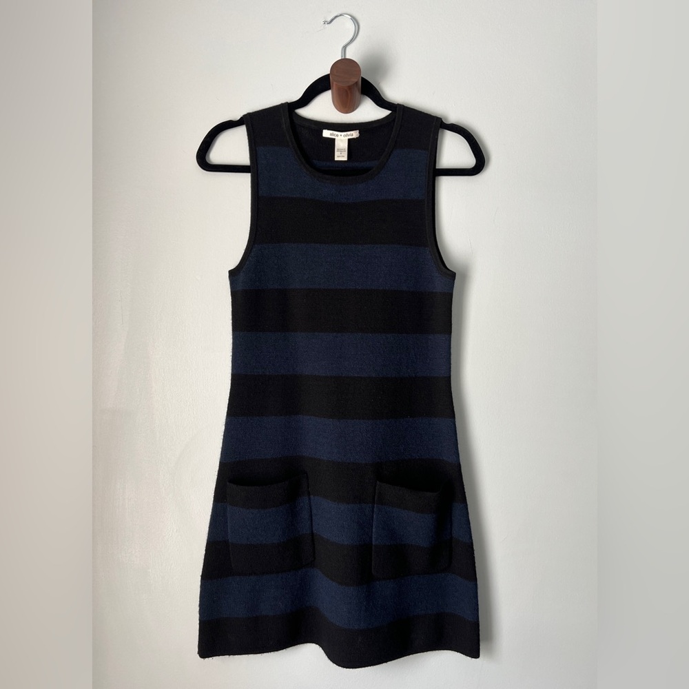 Alice + Olivia Mod Wool Dress in Black and Navy, Size Small